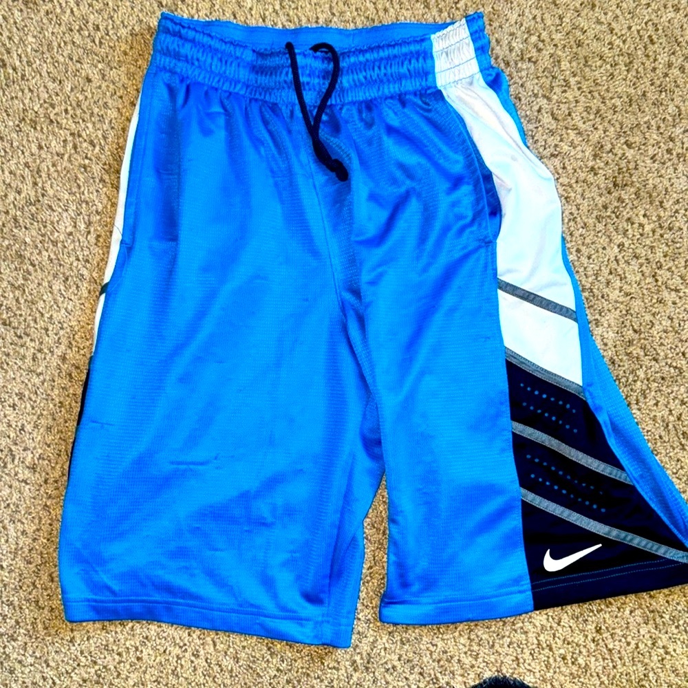 RARE Nike Dri-Fit SMALL shorts baby blue and white size with pockets
